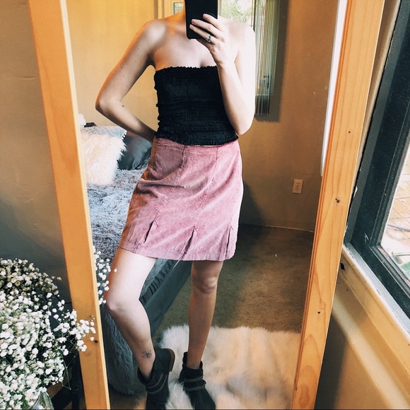 Sadie & Sage Dresses & Skirts - 🌙 NWT Sadie & Sage Red High Waisted Skirt Indie